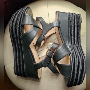 Aldo Women's Woevia size 8.5Wedge Sandals Black Leather Espadrille Wedge Strappy